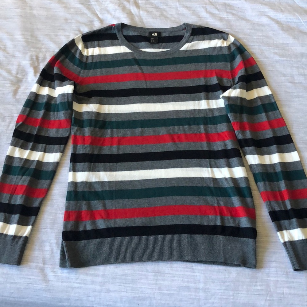 H&M long sleeve knit sweater Size M